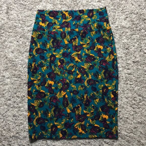 Lularoe Cassie printed  Skirt - Picture 1 of 4